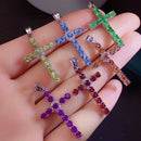 Pendentif croix en émeraude