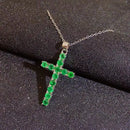 Pendentif croix en émeraude