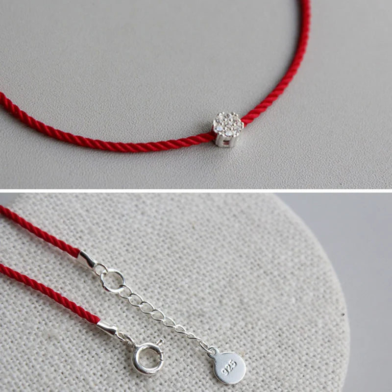 Bracelet en fil rouge