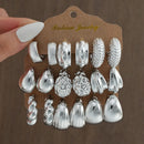 Grosses boucles d'oreilles dorées (18 pièces)