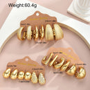 Grosses boucles d'oreilles dorées (18 pièces)
