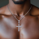 Pendentif croix en pierre de moissanite