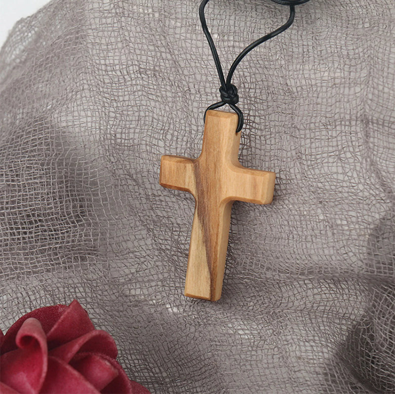 Croix en bois pendentif