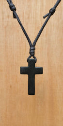 Pendentif croix pierre