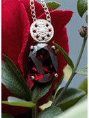 Pendentif pierre rouge